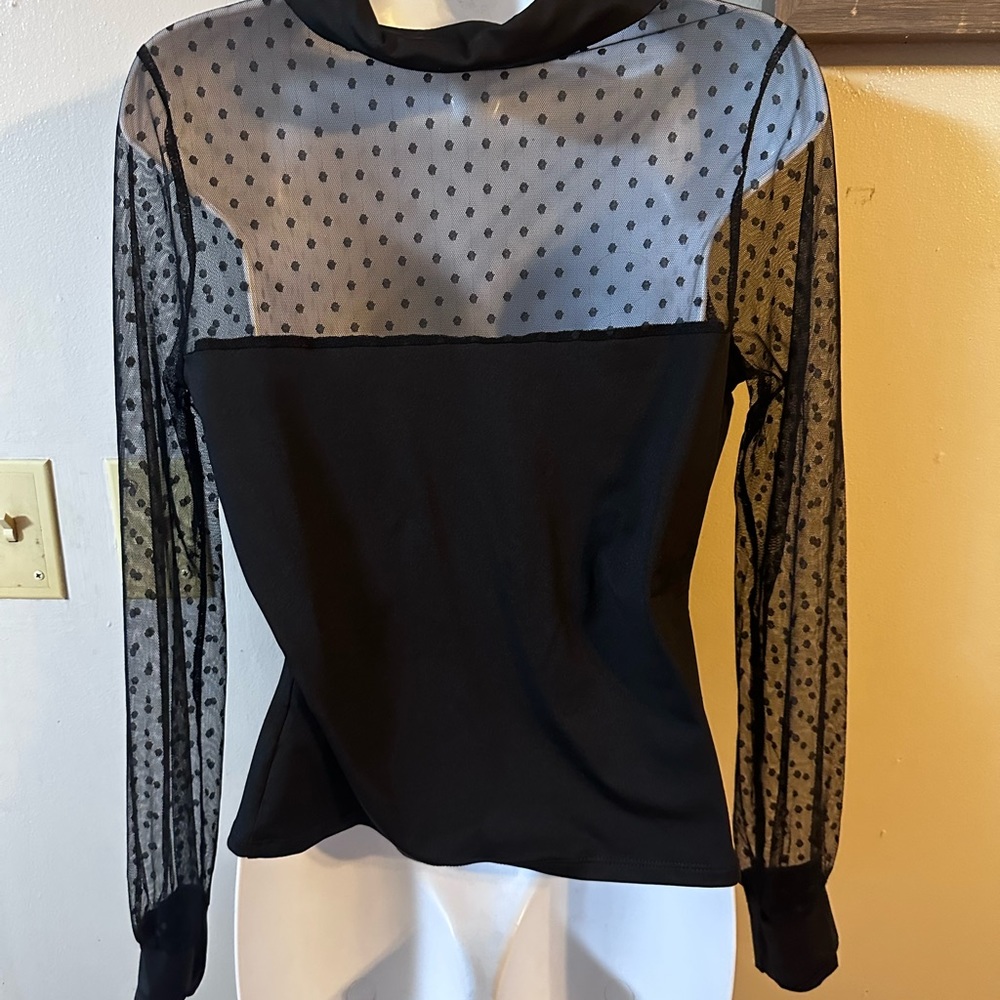 Top - Picture 2 of 4